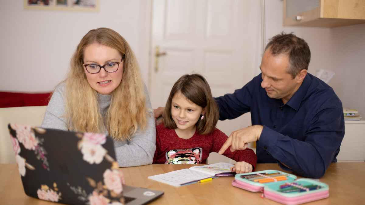 Parents teaching kids Review quiz questions